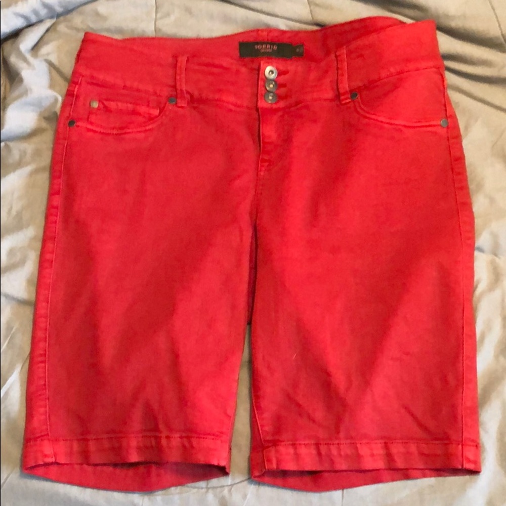 Red Torrid shorts size 18
